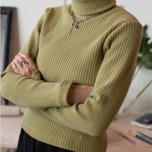 Ilana Kohn ribbed knit turtleneck size 2